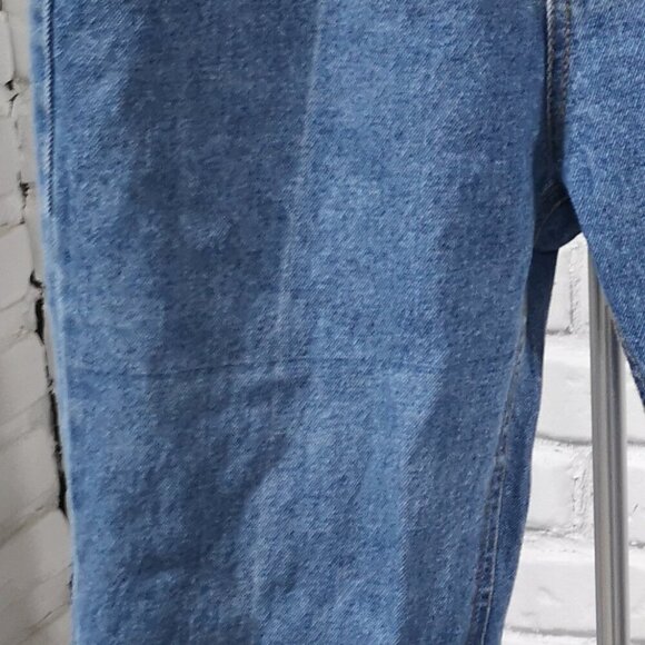 D:Play Brands Ladies Size 28 Straight Legs Medium Wash Blue Jeans - Picture 13 of 13